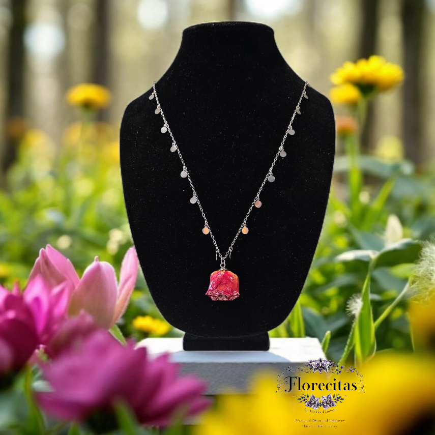 LAUREN ROSE BUTTON NECKLACE