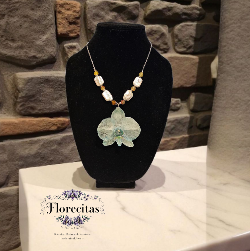 BLUE SEA ORCHID NECKLACE
