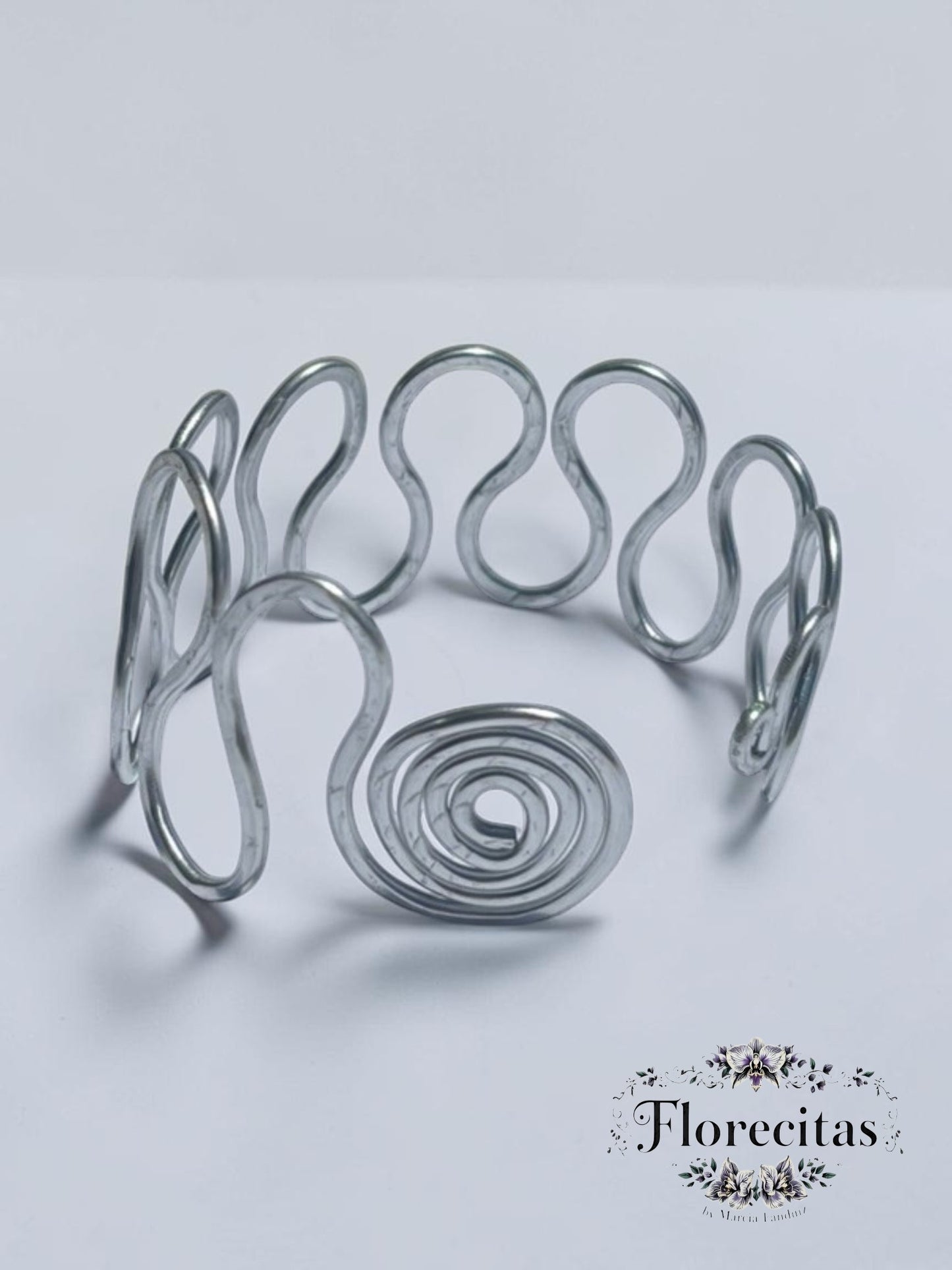 Windy Silvery Bracelet