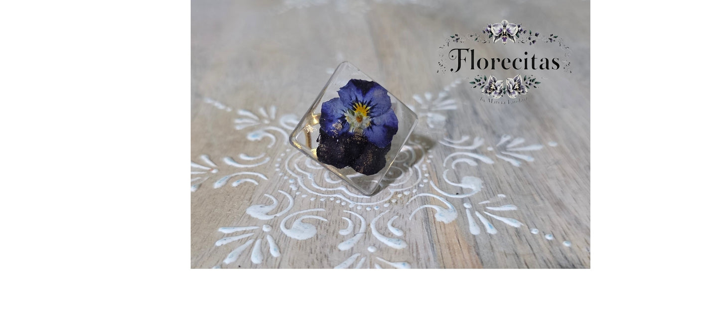 PURPLE PANSY DIAMOND SHAPE ADJUSTABLE RING