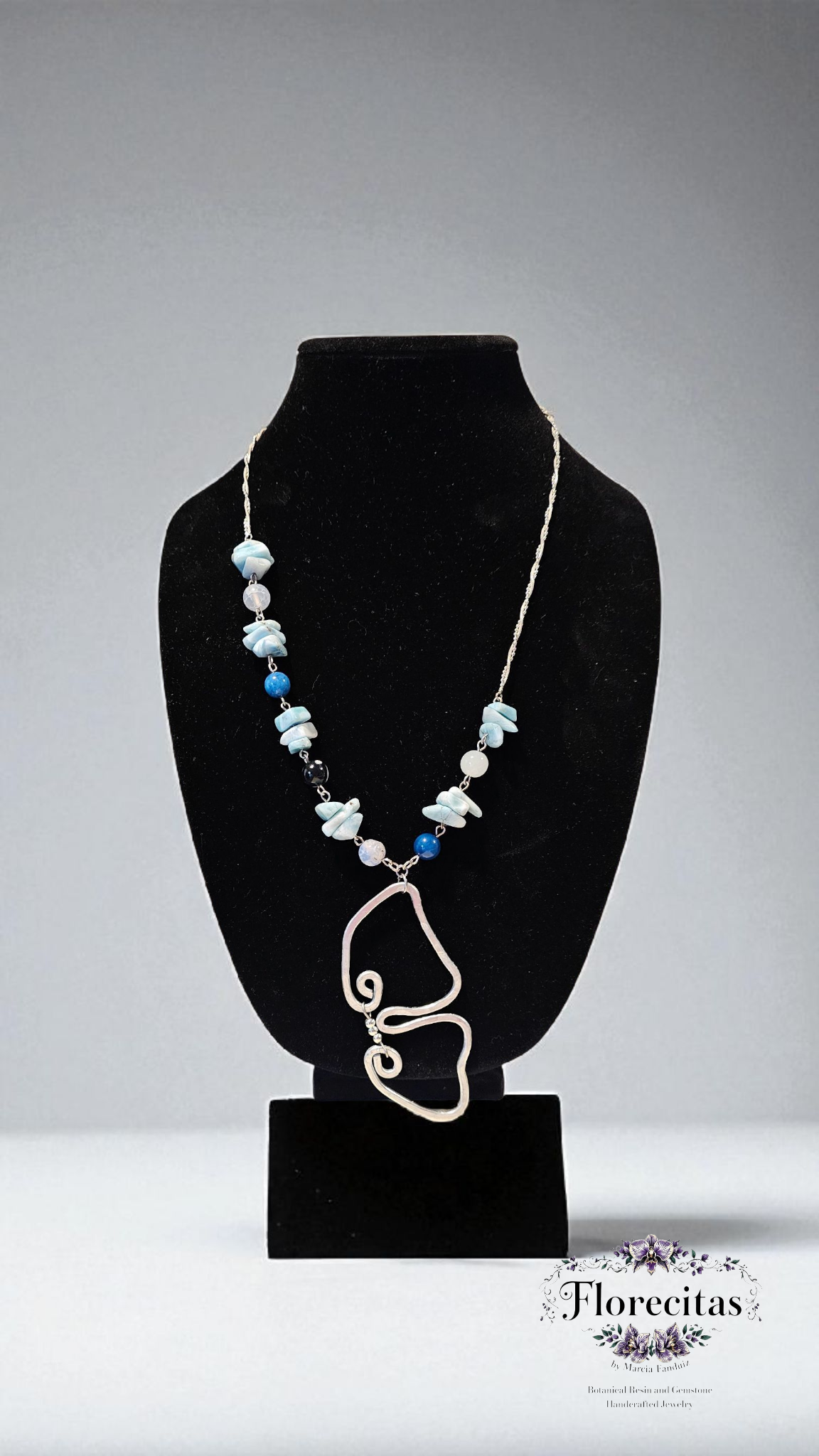 ARLENE BUTTERFLY WING NECKLACE