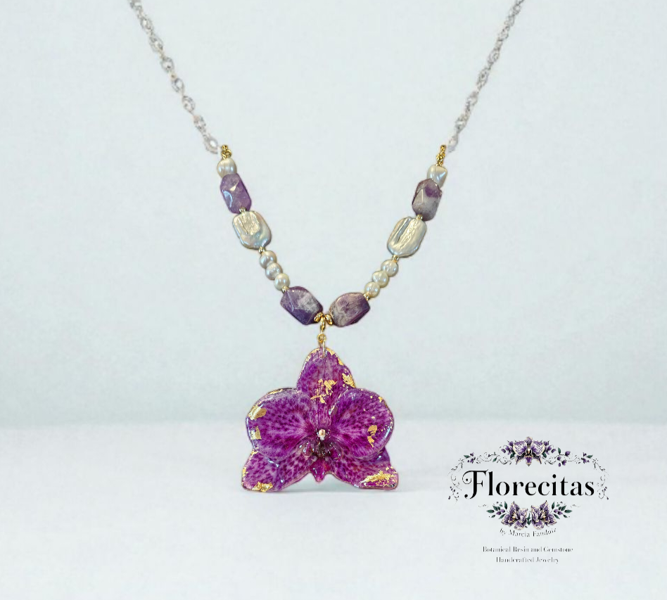 LOURDES NECKLACE