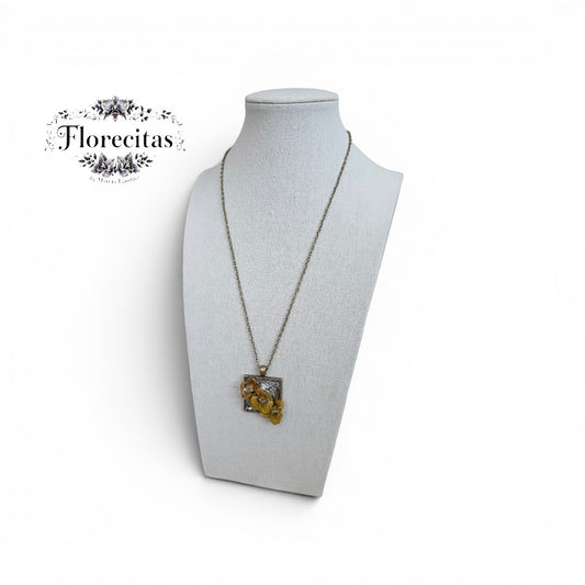 TIGER EYE VIOLA TRIO PENDANT NECKLACE