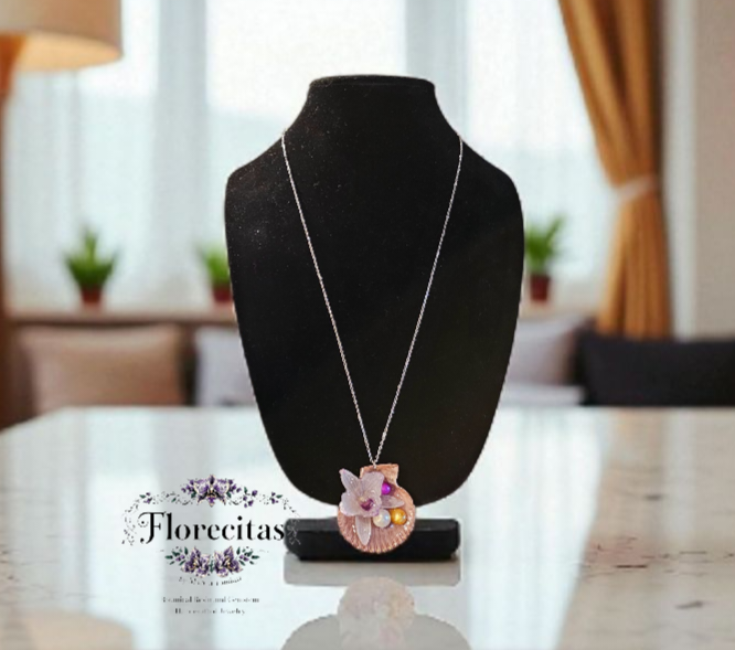 BEACH VIBES ORCHID  AND PEARLS NECKLACE