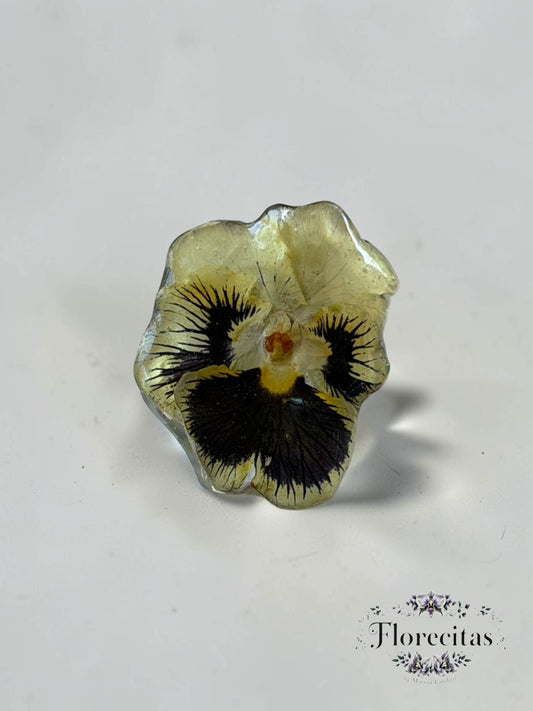Black and Yellow Pansy Ring