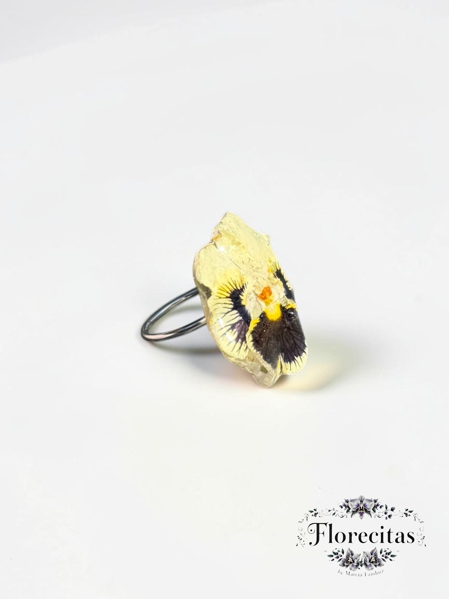 Black and Yellow Pansy Ring