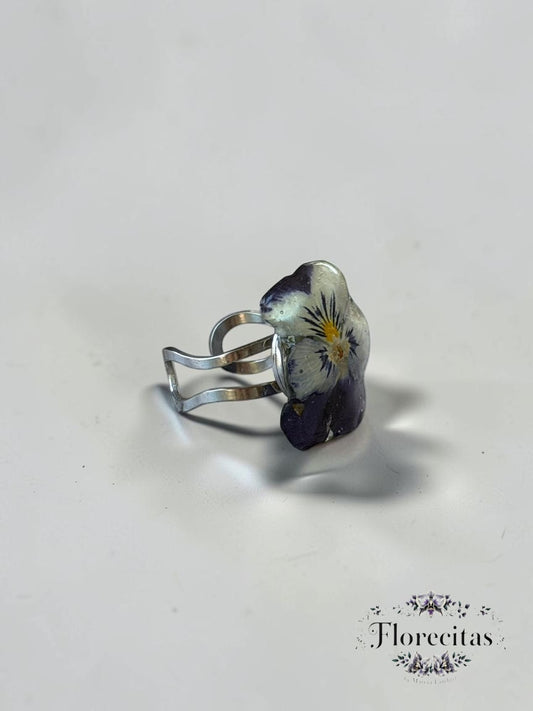 White, Violet, and Yellow Pansy Ring