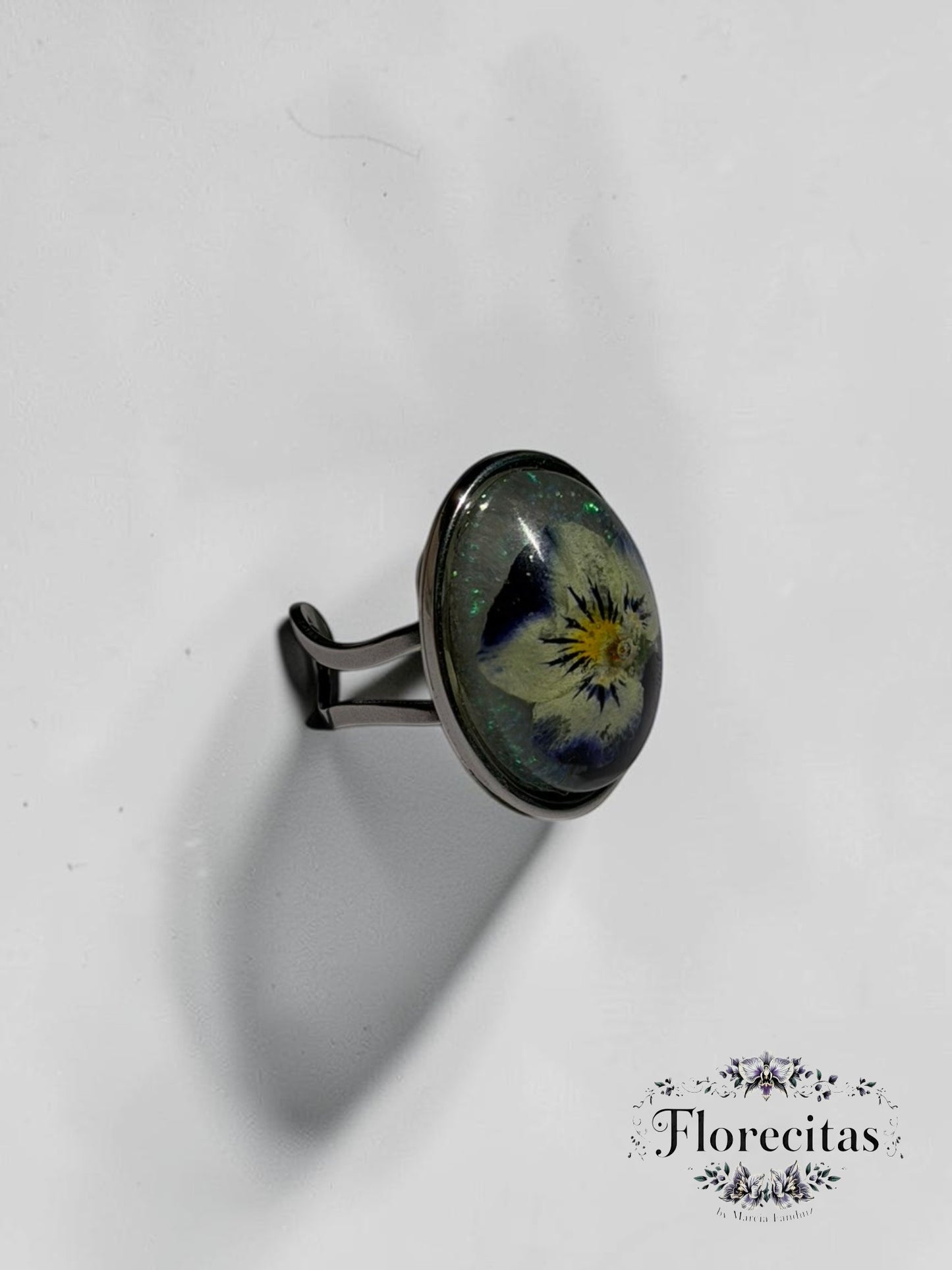 White and Deep Blue Pansy Ring