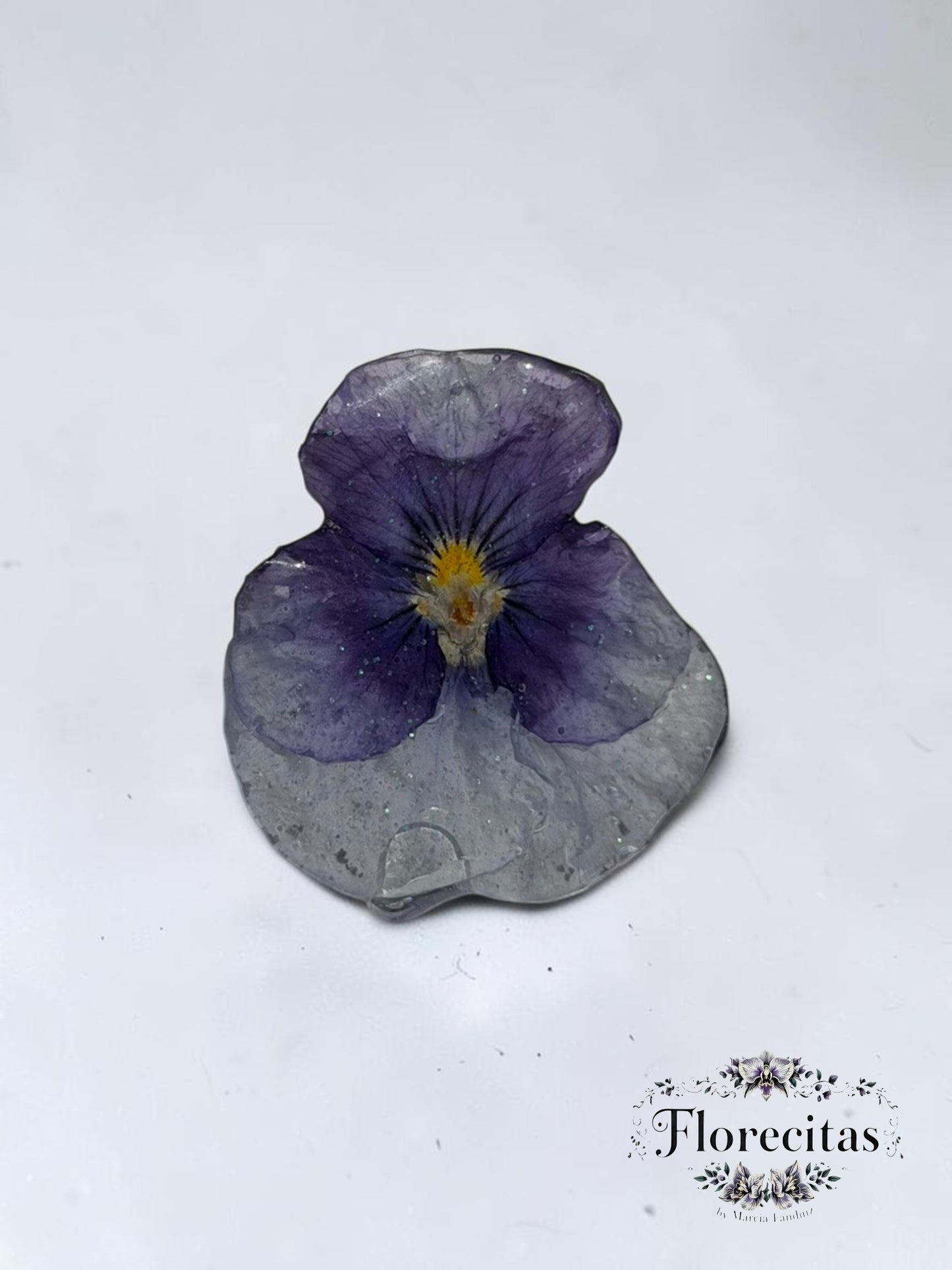 Light Purple Pansy Ring with Detailed Silver Band