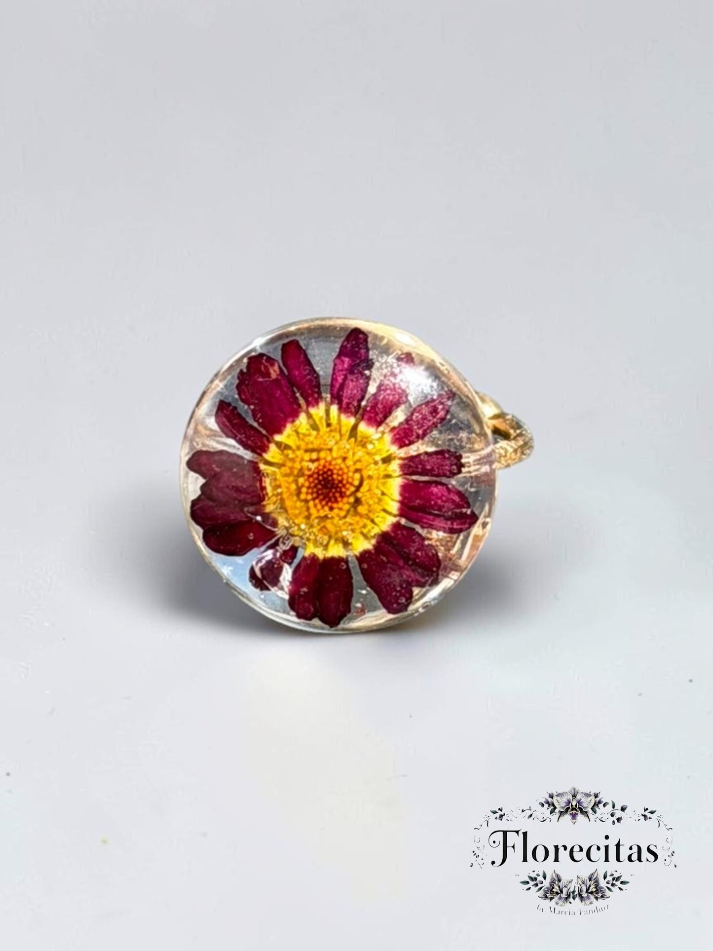 Sphere Shaped Deep Magenta Daisy Gold Ring