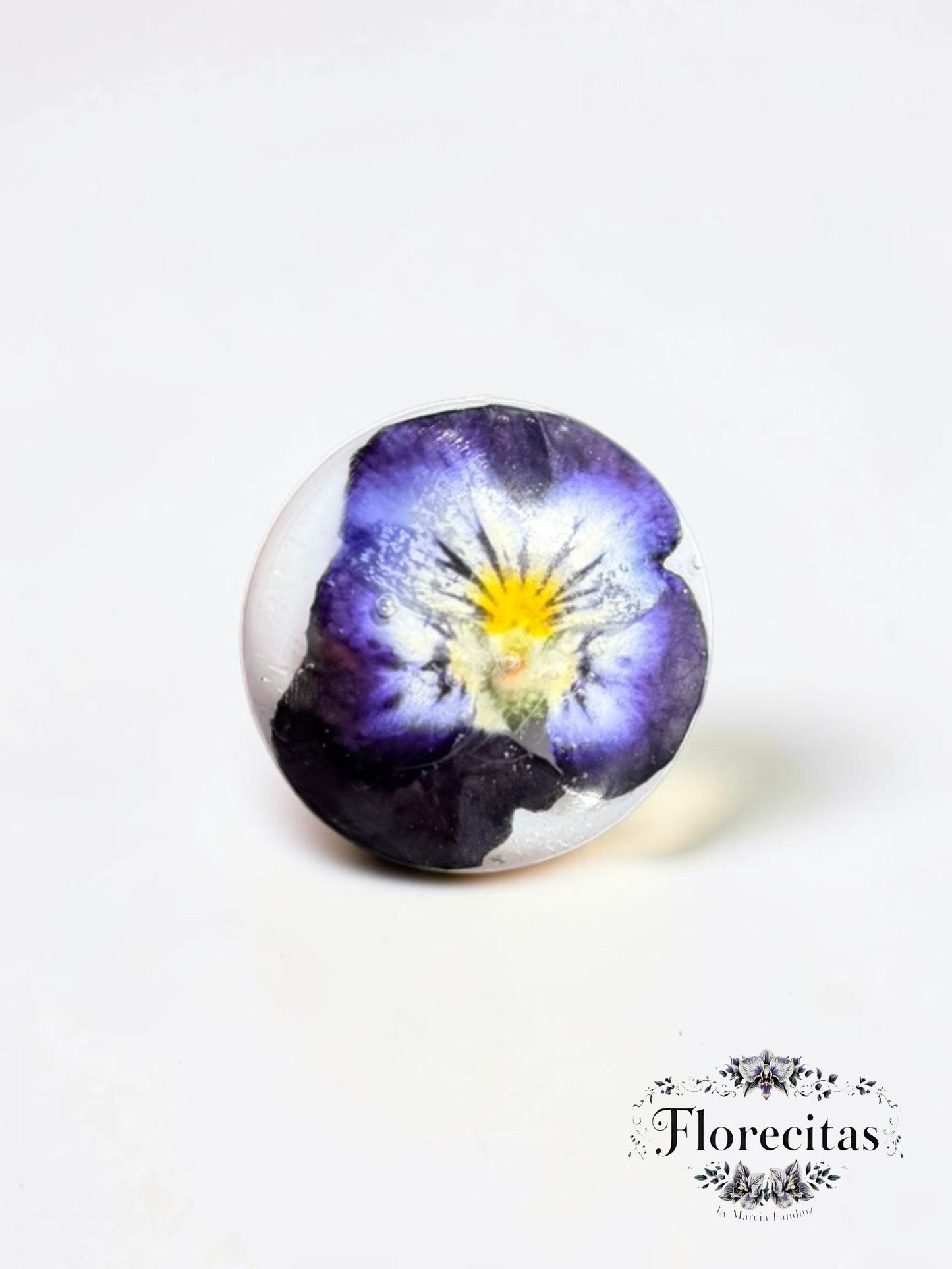 Sphere Shaped Violet Pansy Gold Ring